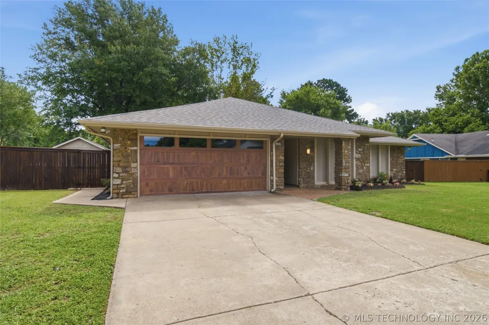 6609 S Redbud Avenue Broken Arrow, OK 74011