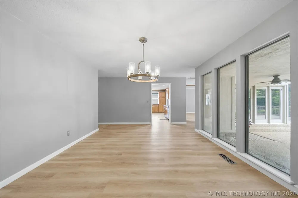 6609 S Redbud Avenue Broken Arrow, OK 74011