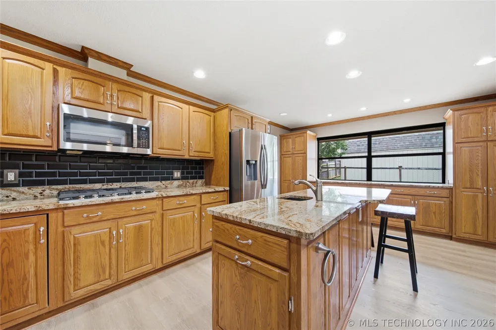 6609 S Redbud Avenue Broken Arrow, OK 74011