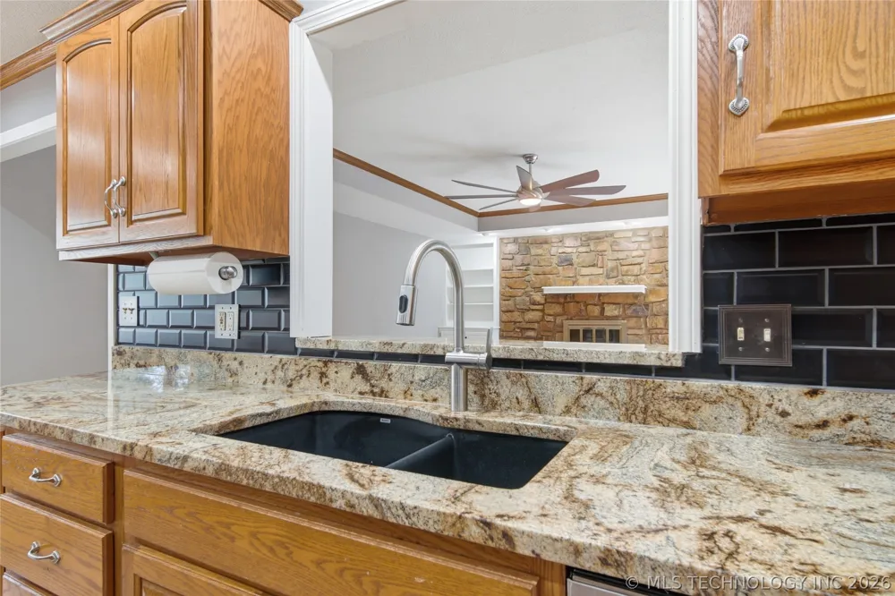 6609 S Redbud Avenue Broken Arrow, OK 74011