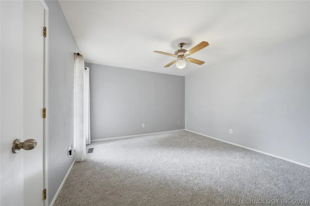 6609 S Redbud Avenue Broken Arrow, OK 74011