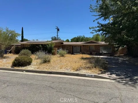 1118 E Avenue J3