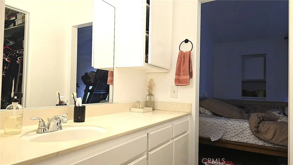 1921 Glenoaks Boulevard #196 San Fernando, CA 91340