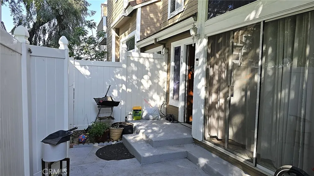 1921 Glenoaks Boulevard #196 San Fernando, CA 91340