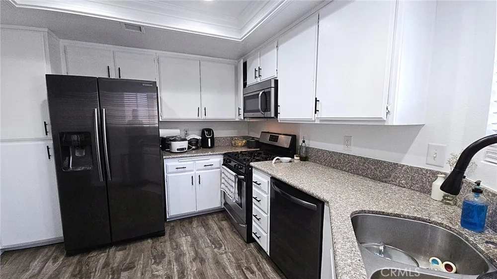1921 Glenoaks Boulevard #196 San Fernando, CA 91340