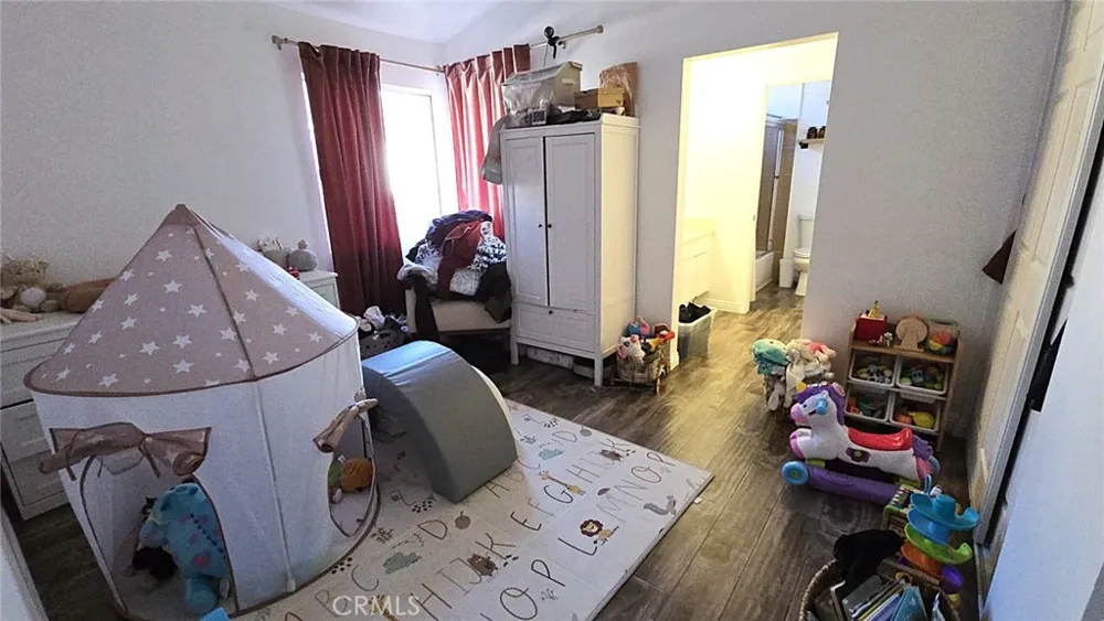 1921 Glenoaks Boulevard #196 San Fernando, CA 91340