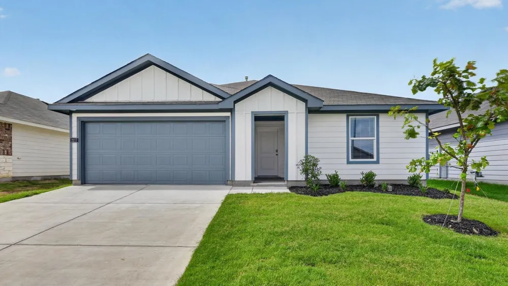 804 KING'S WAY Hillsboro, TX 76645