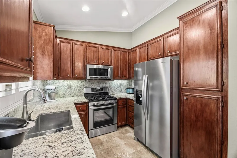 733 Daybreak Way Banning, CA 92220