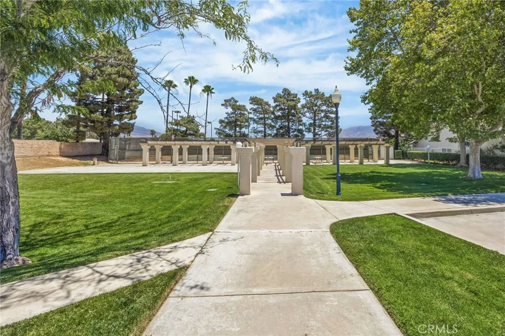 733 Daybreak Way Banning, CA 92220