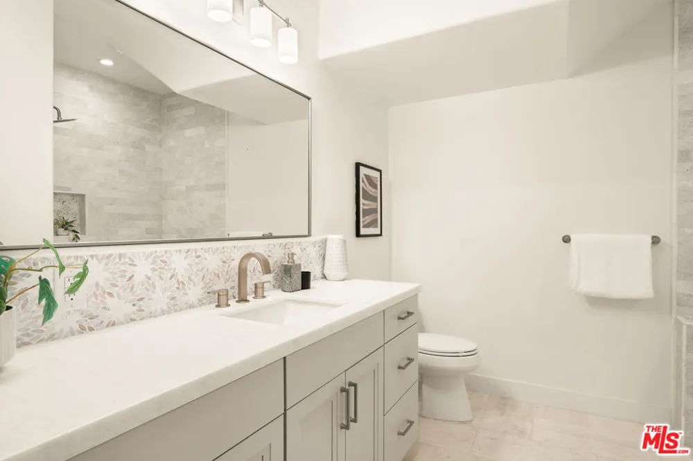 812 Cleveland Street #1 Oceanside, CA 92054