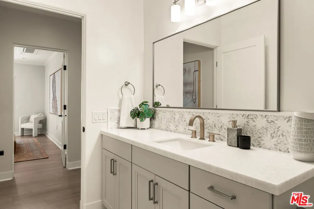 812 Cleveland Street #1 Oceanside, CA 92054