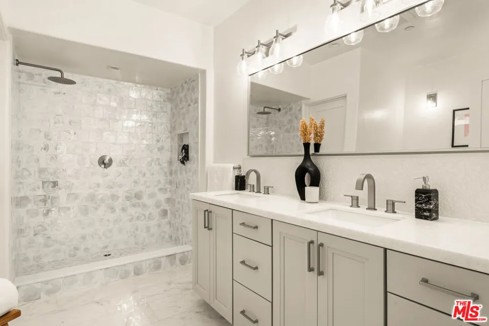 812 Cleveland Street #1 Oceanside, CA 92054