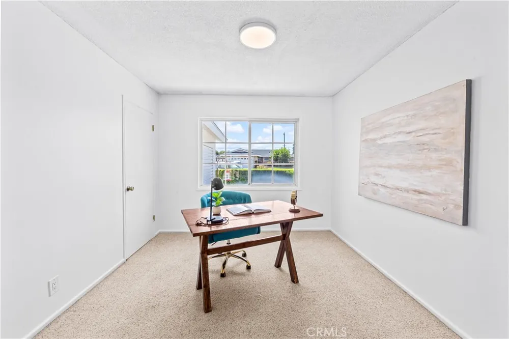 6101 Killarney Garden Grove, CA 92845