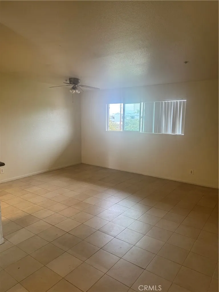 1015 Parton Street #G Santa Ana, CA 92701