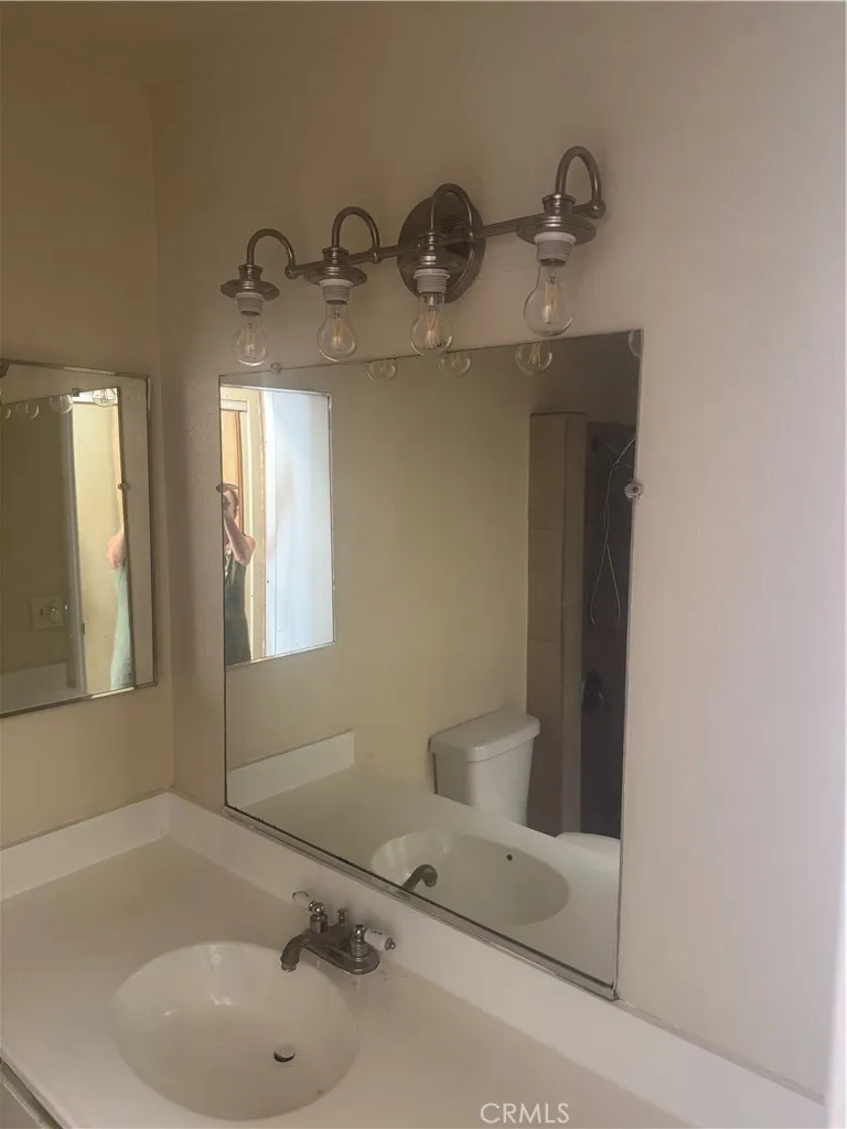 1015 Parton Street #G Santa Ana, CA 92701