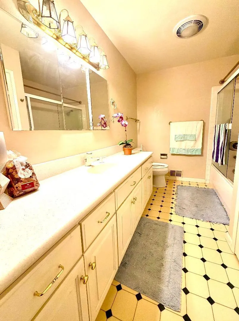 19959 Sea Gull Way Saratoga, CA 95070