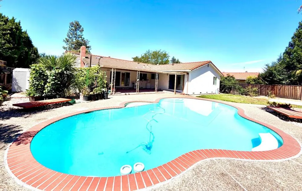 19959 Sea Gull Way Saratoga, CA 95070