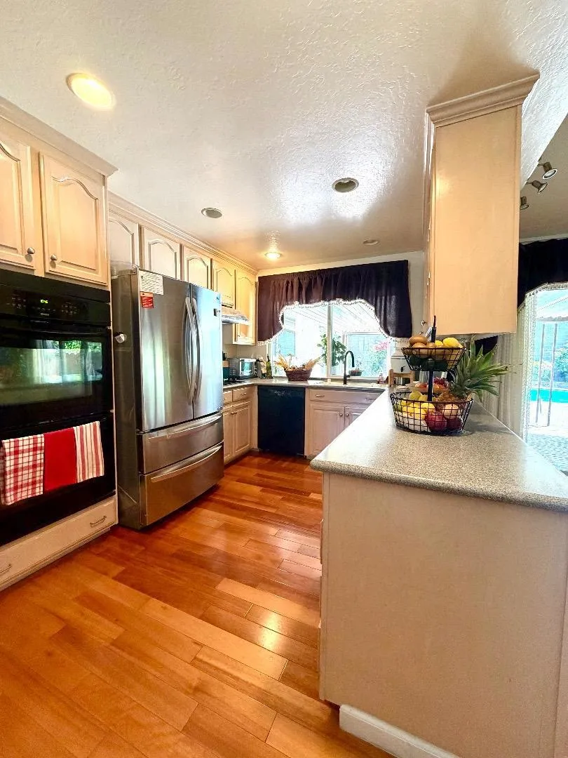 19959 Sea Gull Way Saratoga, CA 95070