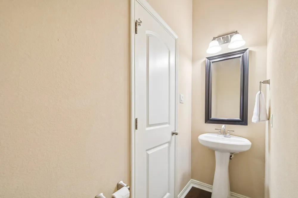 7420 Turnback Ledge Trail Lago Vista, TX 78645