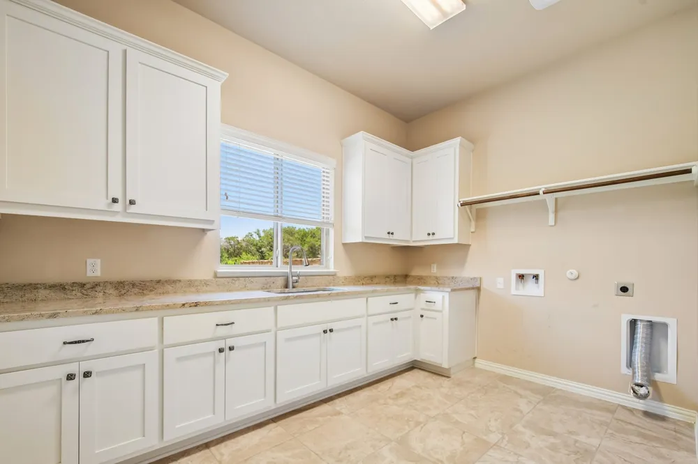 7420 Turnback Ledge Trail Lago Vista, TX 78645