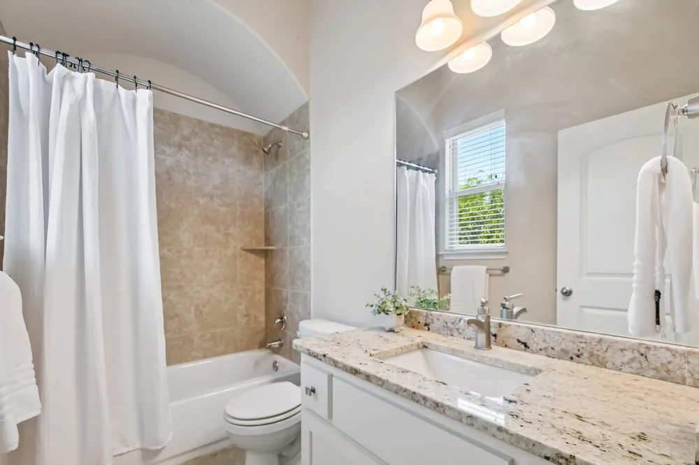 7420 Turnback Ledge Trail Lago Vista, TX 78645