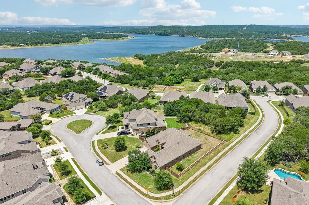 7420 Turnback Ledge Trail Lago Vista, TX 78645