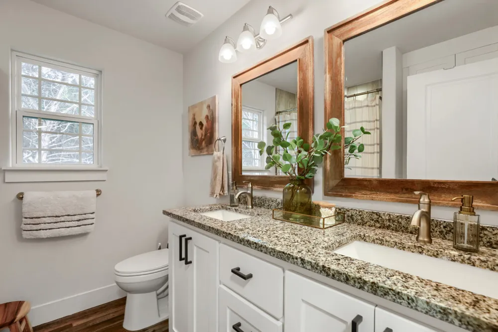 6101 Cimmaron Trail Lago Vista, TX 78645