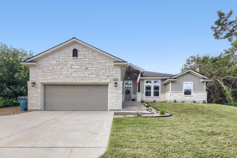 6101 Cimmaron Trail Lago Vista, TX 78645