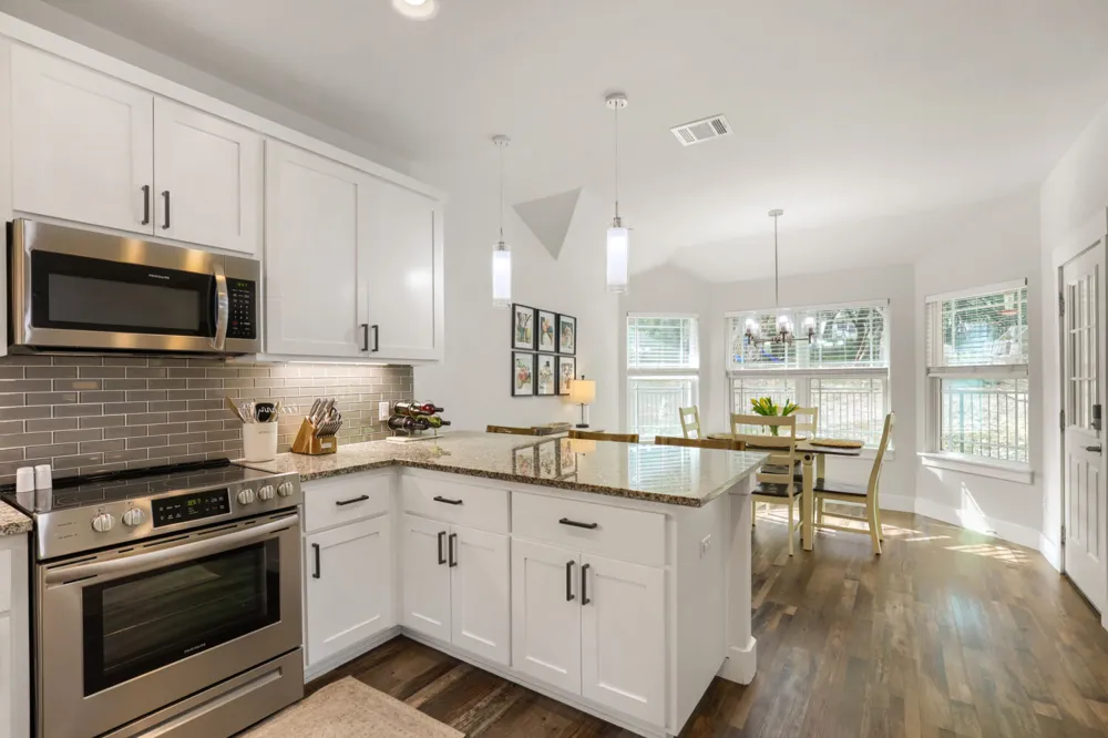 6101 Cimmaron Trail Lago Vista, TX 78645