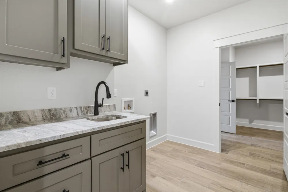 11109 Golden Eagle Avenue Salado, TX 76571