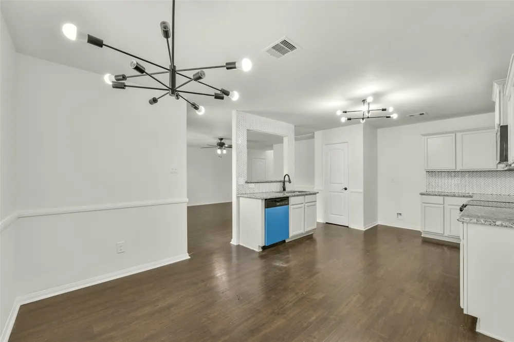 2921 Seacrest Lane La Marque, TX 77568