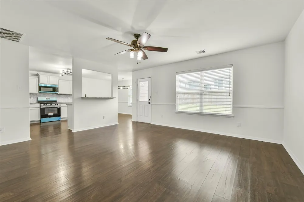 2921 Seacrest Lane La Marque, TX 77568