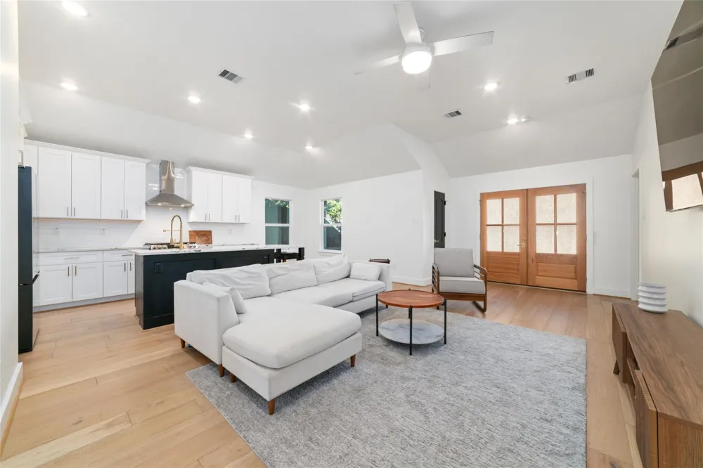 317 Kelley Street Houston, TX 77009