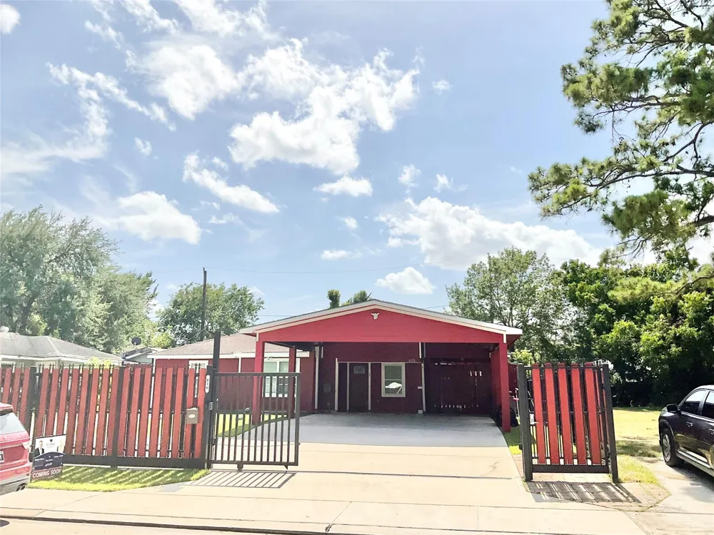 616 Kansas Street Pasadena, TX 77506