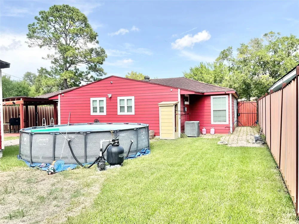 616 Kansas Street Pasadena, TX 77506