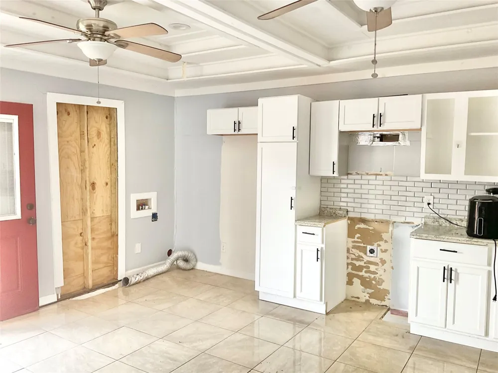 616 Kansas Street Pasadena, TX 77506