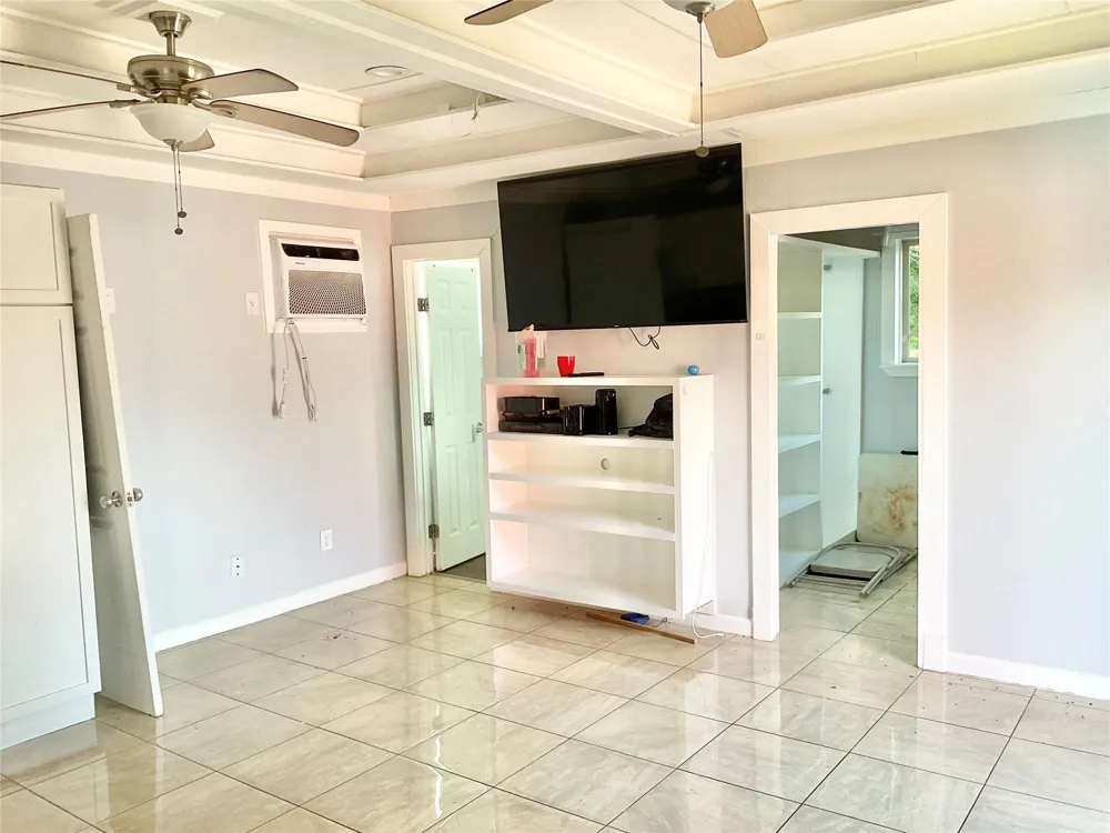 616 Kansas Street Pasadena, TX 77506