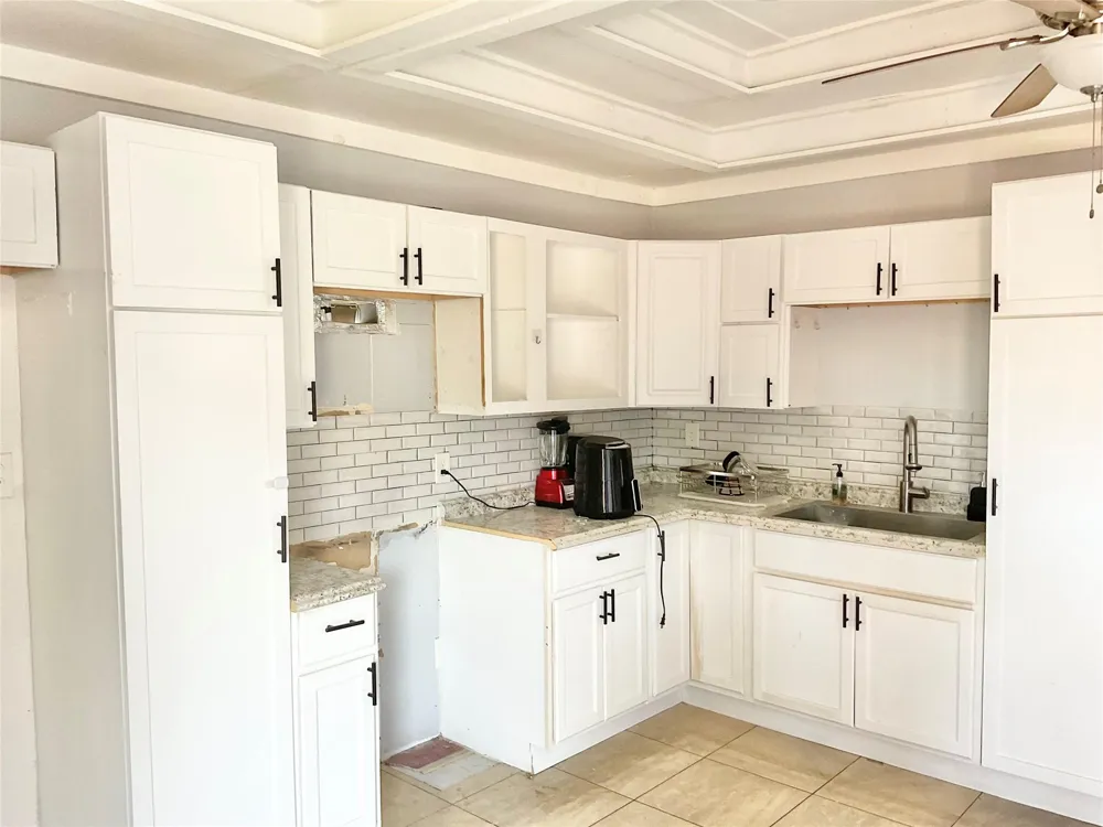 616 Kansas Street Pasadena, TX 77506