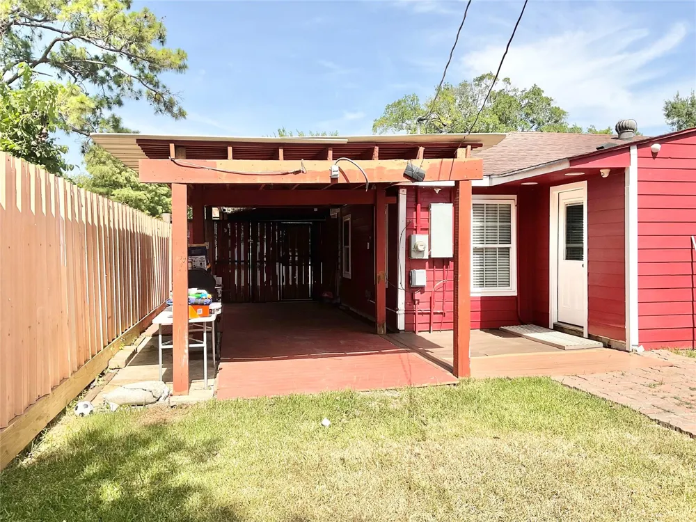 616 Kansas Street Pasadena, TX 77506