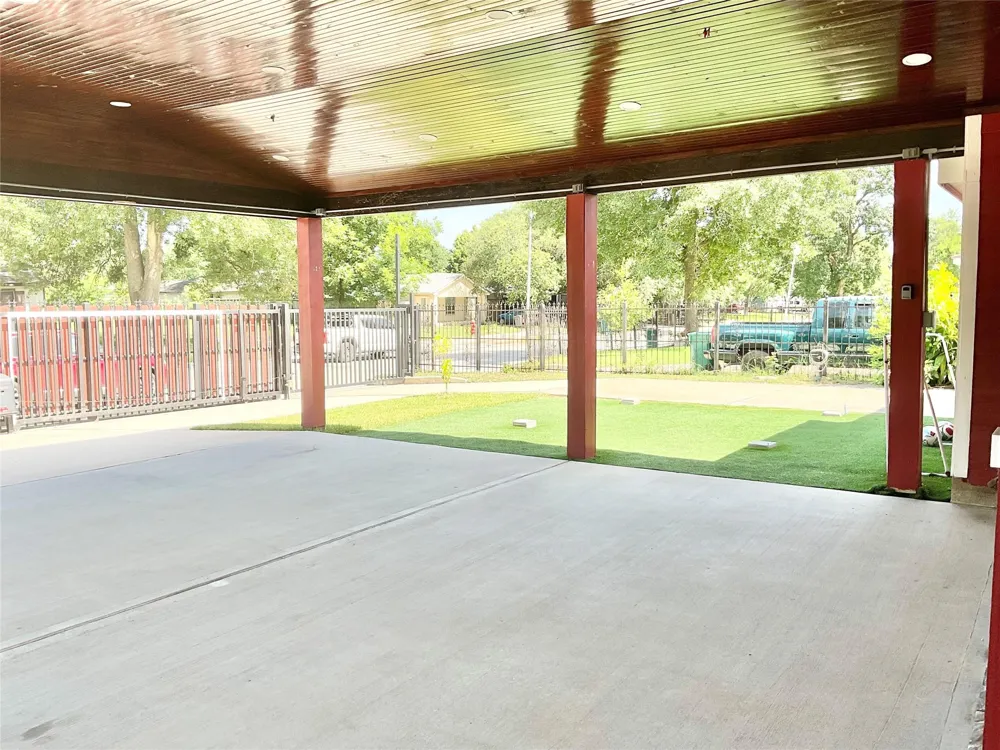 616 Kansas Street Pasadena, TX 77506