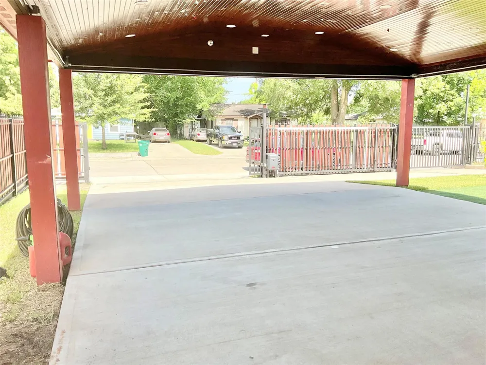 616 Kansas Street Pasadena, TX 77506