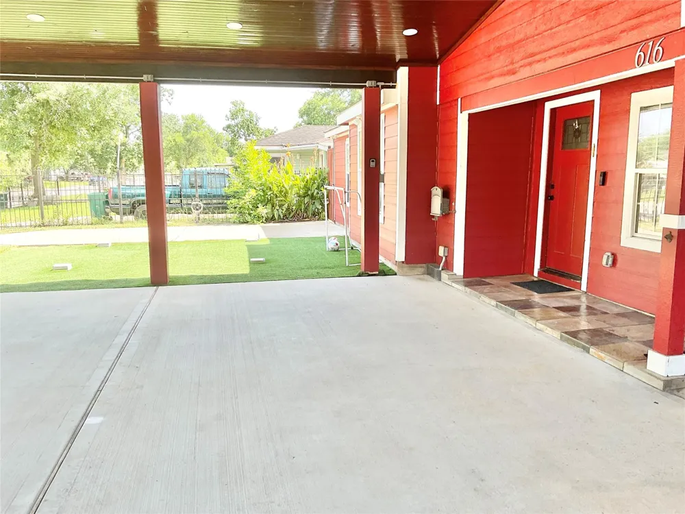 616 Kansas Street Pasadena, TX 77506
