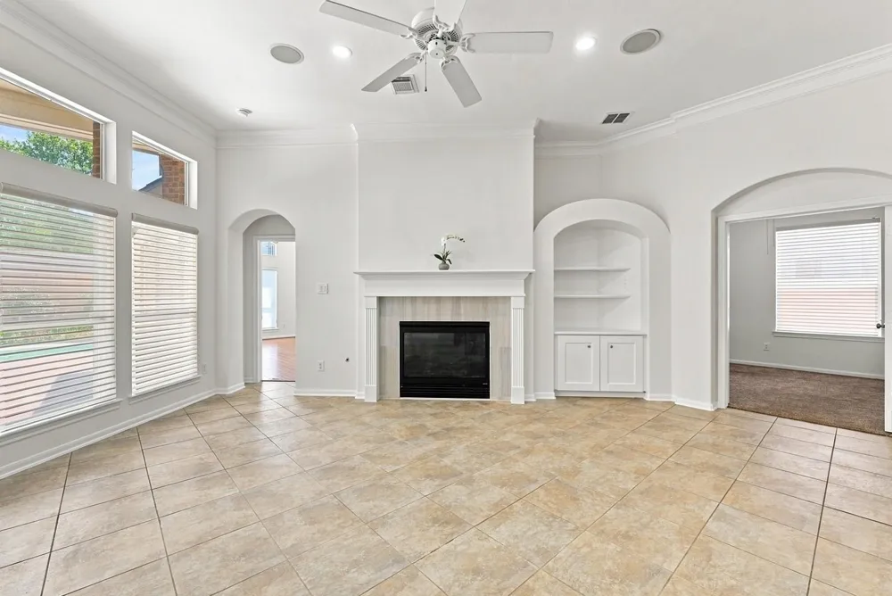4629 Oakdale Street Bellaire, TX 77401