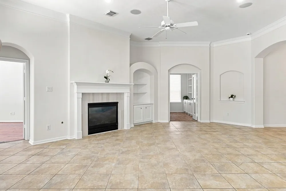 4629 Oakdale Street Bellaire, TX 77401