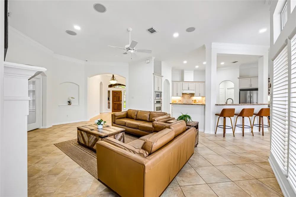 4629 Oakdale Street Bellaire, TX 77401