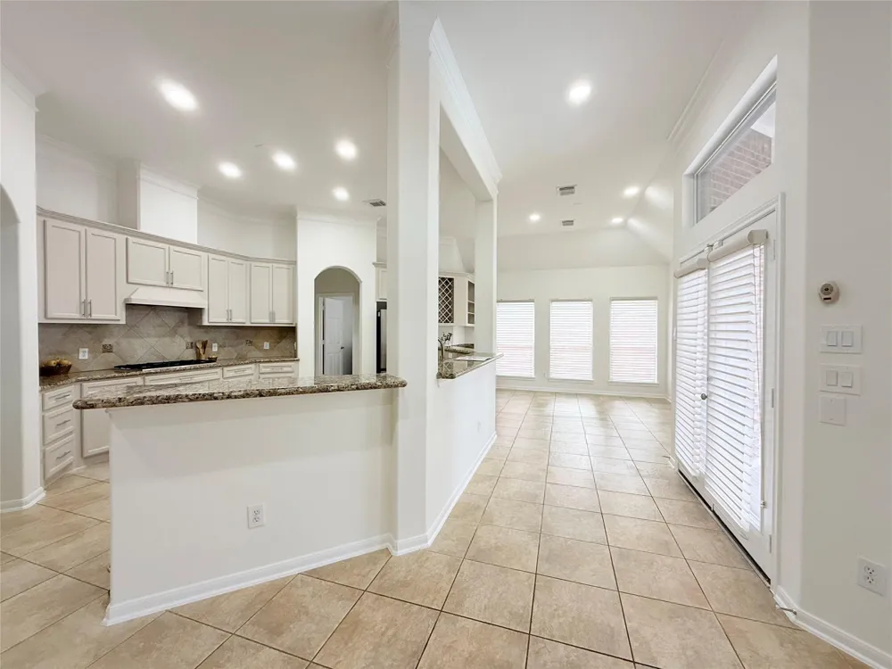4629 Oakdale Street Bellaire, TX 77401