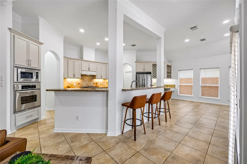 4629 Oakdale Street Bellaire, TX 77401