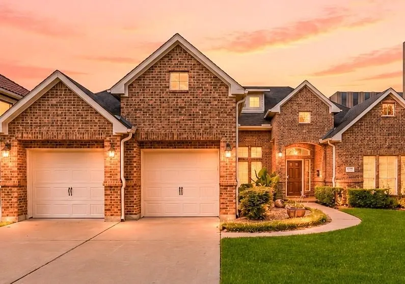 4629 Oakdale Street Bellaire, TX 77401