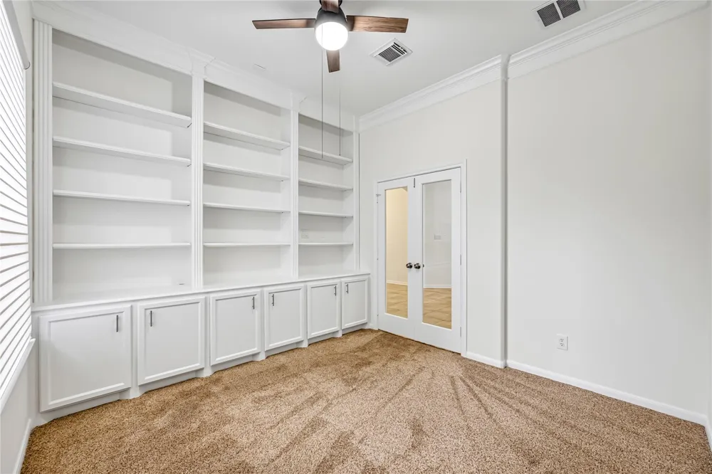 4629 Oakdale Street Bellaire, TX 77401