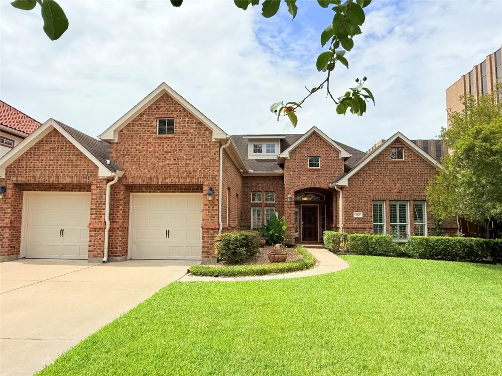 4629 Oakdale Street Bellaire, TX 77401